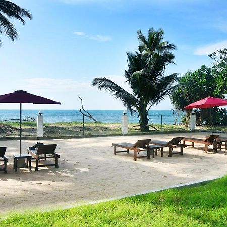 Akurala Beach Boutique Resort Екстериор снимка