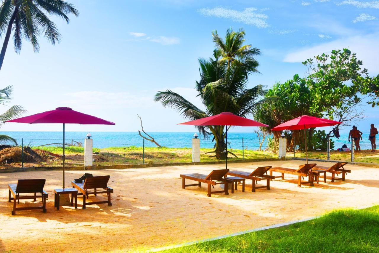 Akurala Beach Boutique Resort Екстериор снимка