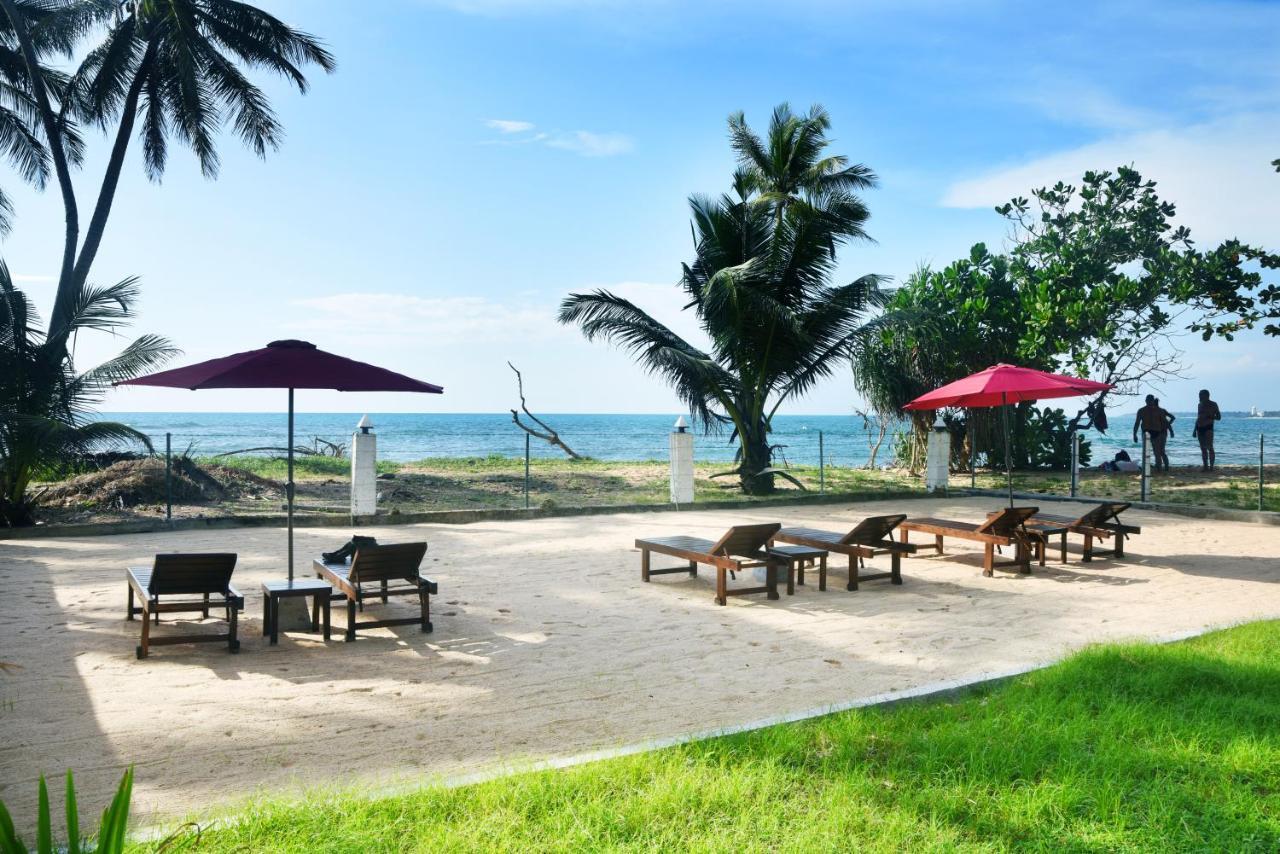 Akurala Beach Boutique Resort Екстериор снимка
