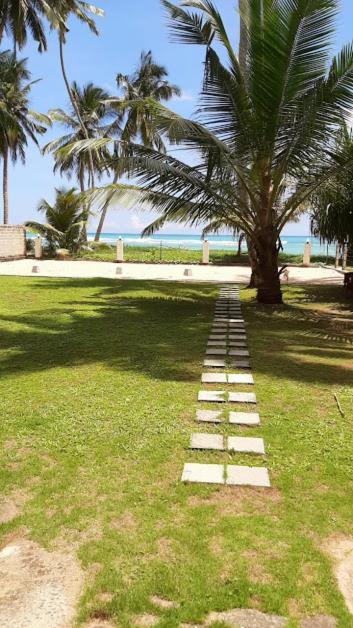 Akurala Beach Boutique Resort Екстериор снимка