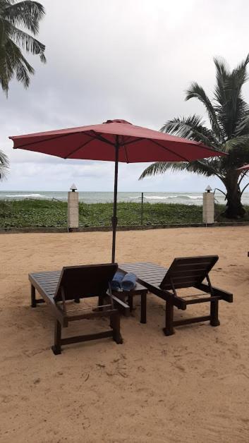 Akurala Beach Boutique Resort Екстериор снимка