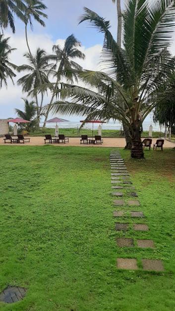Akurala Beach Boutique Resort Екстериор снимка